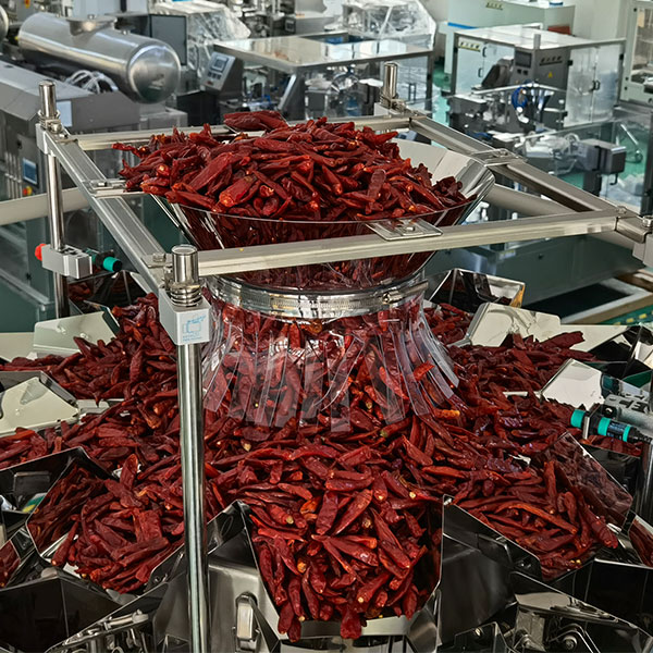 調(diào)味品整套生產(chǎn)線設(shè)備實(shí)拍