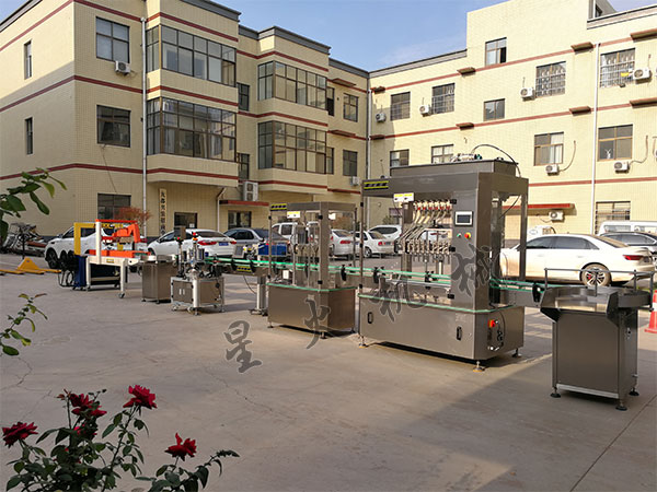 小型醬油生產(chǎn)成套設(shè)備-醬油生產(chǎn)線設(shè)備-灌裝流水線